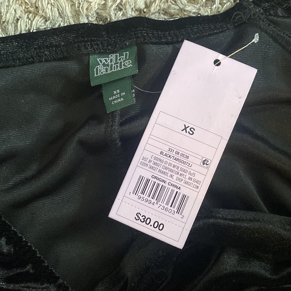 Black long sleeve velvet dress - Picture 3 of 3